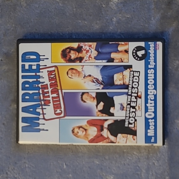 Married with Children, The Most Outrageous Episodes DVD. Volume 1 & 2. - Picture 2 of 7